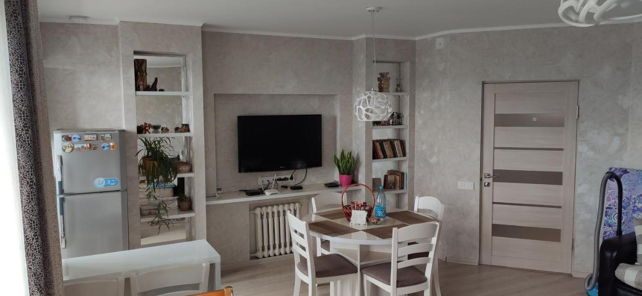 Apartment In The Karakol Heart Bagian luar foto